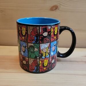 Marvel Comics Ceramic Coffee Mug 20 oz Superheroes Microwave Dishwasher Safe